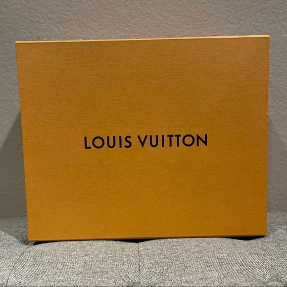 SOLD Louis Vuitton On The Go MM - Picture 10 of 11